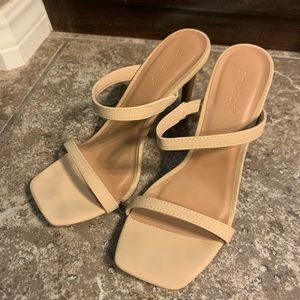 Nude square toe heels Bamboo